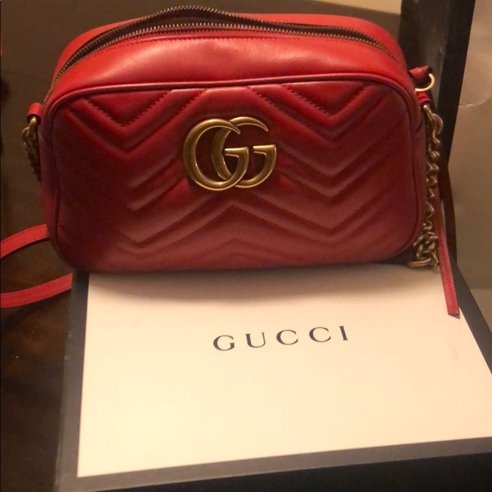 GG Marmont small matelassé shoulder bag